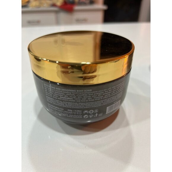 HERMETISE EXFOLIATING AND SMOOTHING BODY SCRUB - Picture 2 of 3